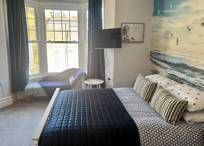 Channel Vista Guest House